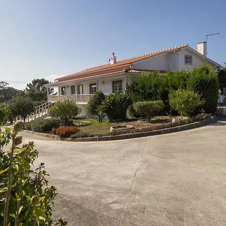 펜션 House In Lagoa Do Cao *