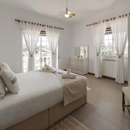 House In Lagoa Do Cao 펜션 *
